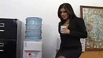 Mi secretaria recibiendo polla