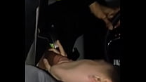 Mamando en el auto de mi tio