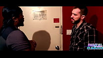 Nonton Landlord Cuckold Tenant For Late Rent Money thumbnail