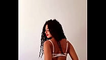Mirian Gabriela Safada dançando gostoso