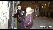 Mighty and skillful dude bangs wet gap of a seductive playgirl