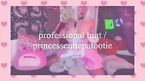 webcam model bounces up and down and shows her tongue for everyone