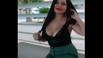Putita tetona