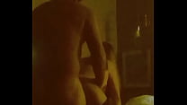 Pelusita en 4 patas , el marido bombea y el amante besa sus tetas, pelusa enloquecida de placer, siempre quiere mas