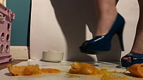 Sexy Girl with Lovely Feet TRAMPLES, SPLOSHES Her Cookies!