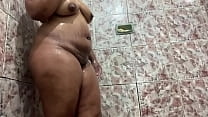 Acho que minha bunda está crescendo, oque vocês acham?