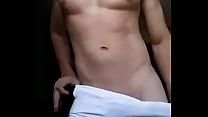 Chico se masturba