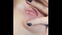 Non-censuré ! Pute Asiatique se DOIGTE sa chatte toute mouillée