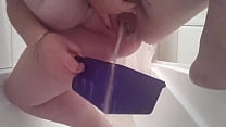 bbw pees in bath, pt1