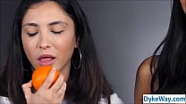 Real life friends eat pussy on camera