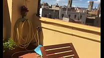 Follando en la terraza