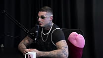 Era modelo, precisou tomar tadala, se considera criador e ator pornô, a academia virou um refúgio, e sempre deixa as gozadas pro final - Kylian Cria (WATCH ON: SHEER/RED)