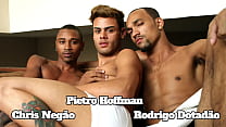 Tomando Leite na Copacabana Trailer