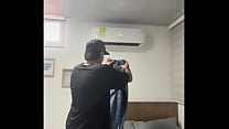 Le doy una buena compañia a mi hermanastro hasta cabalgar en su rica polla
