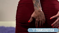 TS Foxxy Shakes Her Big Butt! Ass Playing & Jerking Off! She's Hot AF!