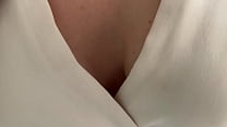 Je le suce et il me baise dans son bureau La vidéo entière pour mes fans