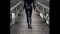 Where shall we visit next year?! #latex #catsuit #latexcatsuit #latexinpublic #latexinnature #hiking #lake #lakeview