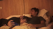 Mirando la pelicula con mi hermanastro y sin querer me trague su pene (casi nos descubren)