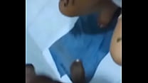 Humilhei minha esposa como cadela de quintal mijando na boca dela
