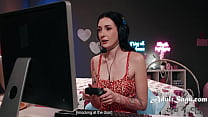 The Neck Massage That Got Her To Stop Streaming And Start Screaming