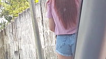 Public car handjob for hottie at the bus stop!
