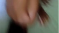 morena tomando de ladinho