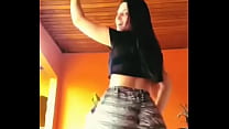 LETICIA AZEVEDO RABUDA DANÇANDO