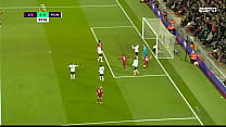 Inglês gigante enfiando a piroca sem dó
