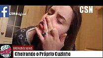 Cheirando os Dedinhos