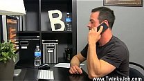 Hot gay sex Mr. Manchester is looking for a rentboy with a little