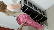Seductive big ass woman eager to be penetrated between silent moans BIG BLACK COCK CUMS IN AND OUT OF MILF AND FILLS HER WITH HOT CUM (18 years old)