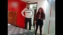 Inicia el viaje con mi amiga creo que vamos a tener mucho sexo