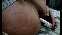 Cdzinha treinando o bumbum pra levar rola depois
