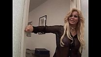 Amazing milf with stunning body has solo sex!