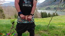 Berge und See: Ein perfekter Ort um seinen Vorhautschwanz zu wichsen. (S)  Berge und See: Ein perfekter Ort um seinen Vorhautschwanz zu wichsen. (S)