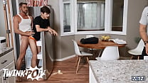 TWINKPOP - Joey Mills, Johnny Ford - Extracurricular Cock