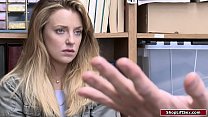 Officer fucks a sexy babe who got involved in theft activity
