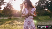Cute faced asian muse reveals her exotic pussy outdoor