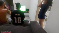 tive que fazer sexo com amigo do meu marido por causa de uma aposta, mas fiquei com tesão e acabei fazendo DP com os dois