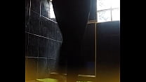 Bañandome