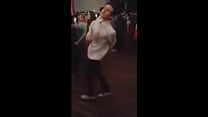 anops colocando só a cabecinha na rodinha de dança #CDG