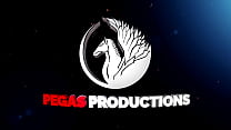 Pegas Productions - Nicki Hunter Enculée Solide sur le Comptoir