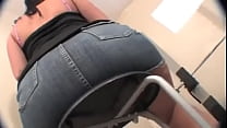 PAWG On The Stool