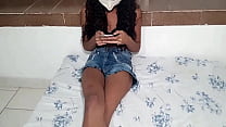 Sexo a 3 real amador com a novinha magrinha do Rio de Janeiro fodendo com pradastro e amigo