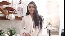 Ensaio muito lindo com essa princesa morena bronzeada e com.corpo escultural