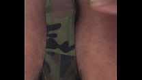 Tanga militar y jodido por un vibrador anal