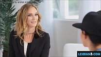 fucking my lesbian girlfriend in fron of mom