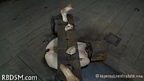 Zealous vibrator action for chick