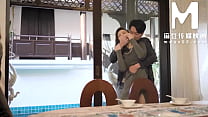 In the cold winter, let's have hot sex with your lover in bed