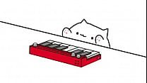 Gatinho siriricando piano de brinquedo